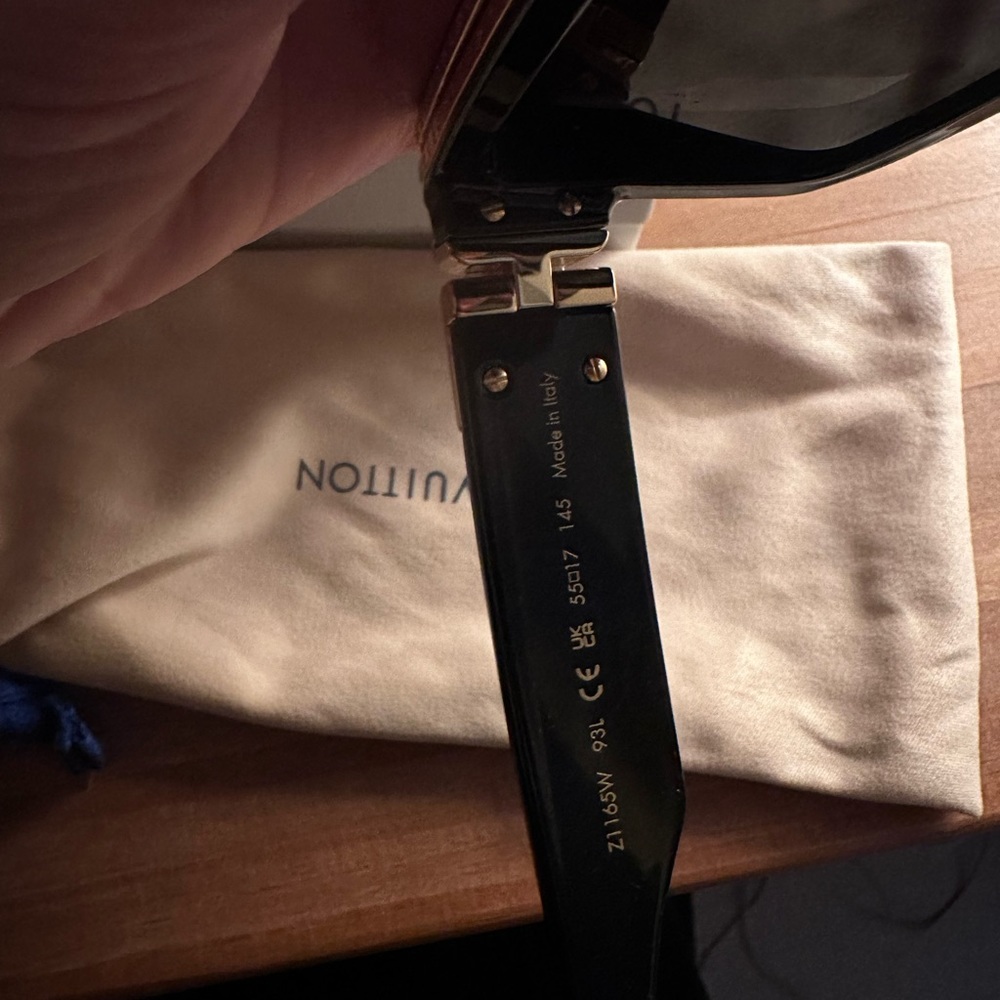Louis Vuitton 1.1 Millionaires - Picture 5 of 11